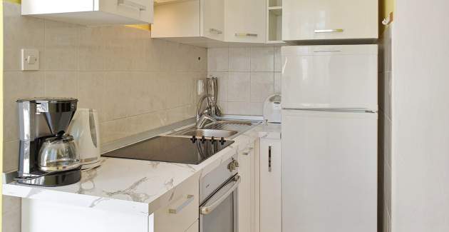 Apartment Devcic – 40 m from Sea