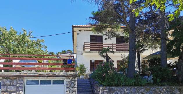 Apartment Devcic – 40 m from Sea