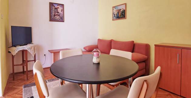 Apartment Devcic – 40 m from Sea