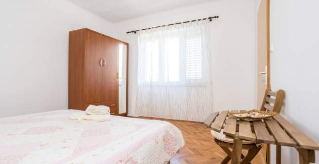 Apartment Andjelko – Sea View, 60 m from Sea