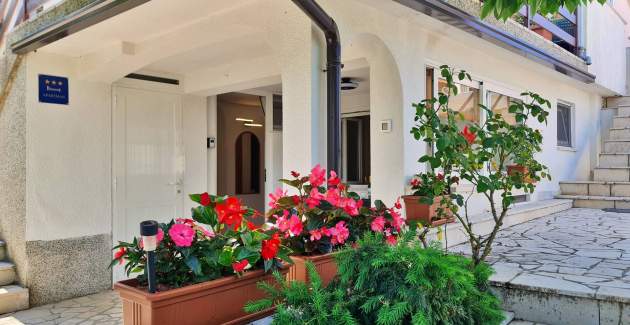 Apartman Beaković – 40 m od mora