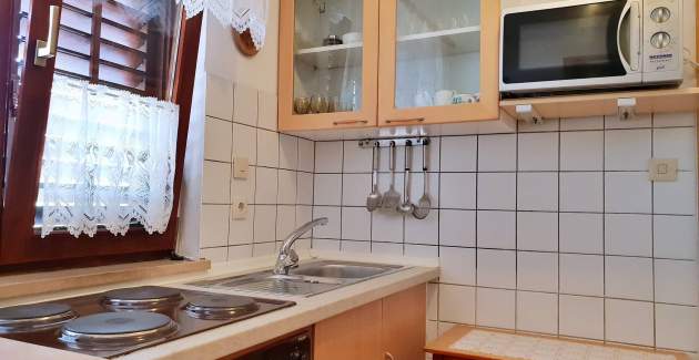 Apartment Bijelic A4 – Balcony