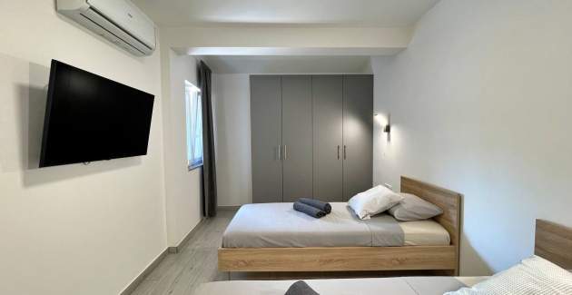 Luxury Apartment Bonum 1 – Sea View & Balcony