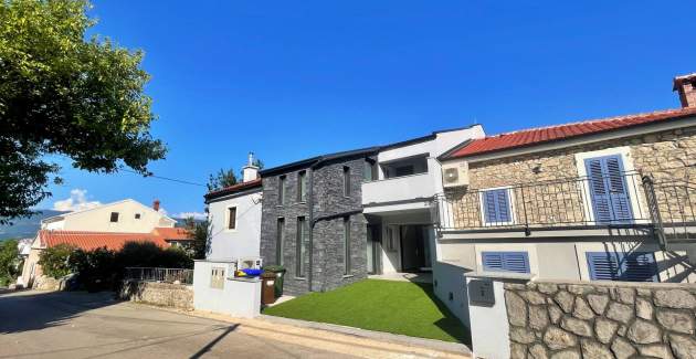 Luxury Apartment Bonum 1 – Sea View & Balcony