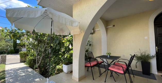 Apartment Brebric 1 – 500 m from Sea