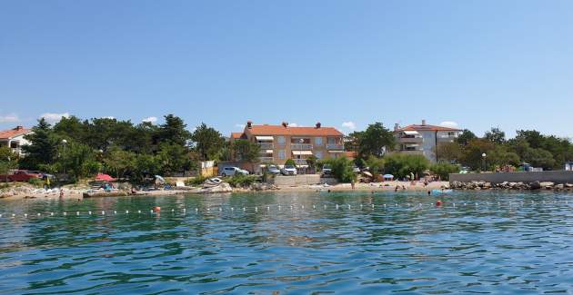 Apartment Tiha Lili 2 – 10 m from the Beach, Sea View