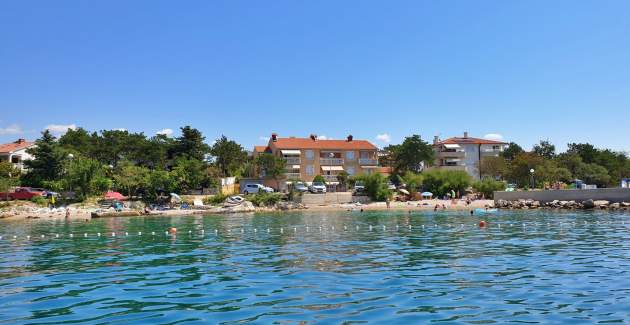 Apartment Tiha Lili 3 – 10 m from the Beach, Sea View