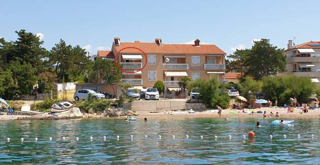 Apartment Tiha Lili 3 – 10 m from the Beach, Sea View