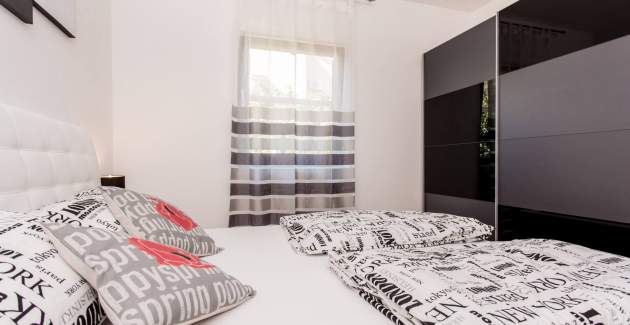 Apartment Zeljko A4 with Pool &Terrace