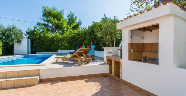 Apartment Zeljko A4 with Pool &Terrace