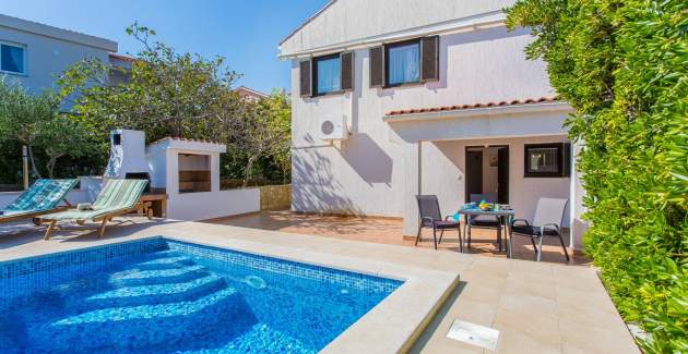 Apartment Zeljko A2 with Pool