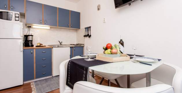 Apartment Zeljko A2 with Pool