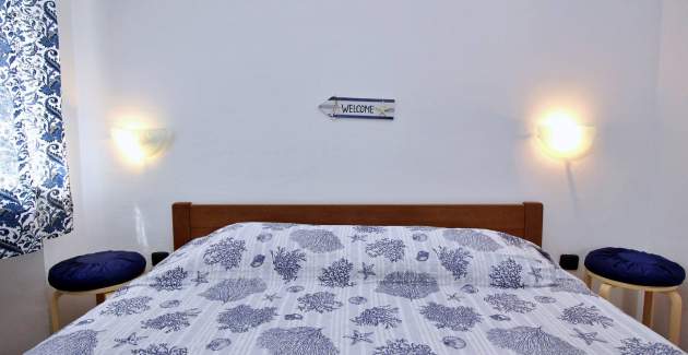 Apartment Bujas – 160 m from Sea and Beach