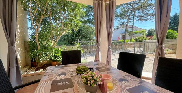 Apartment Butkovic – 20 m from the Sea