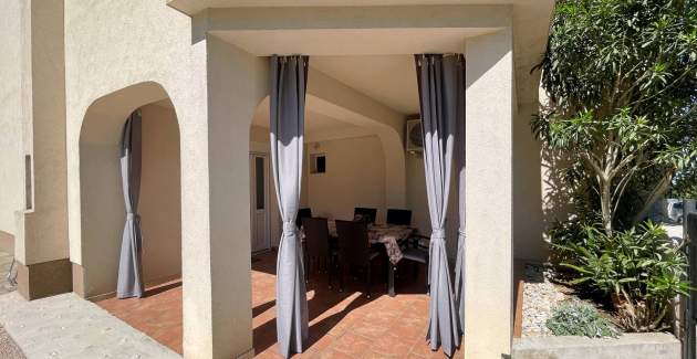 Apartment Butkovic – 20 m from the Sea