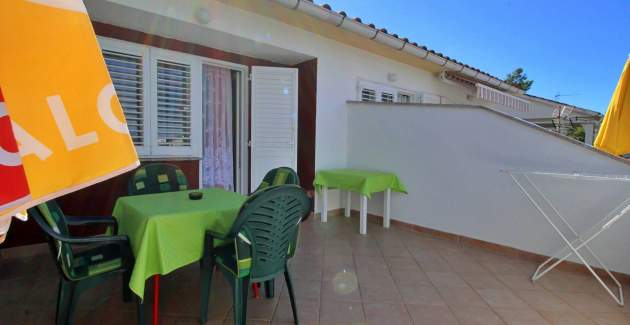 Apartment Dragica A2 – Sea View and Balcony