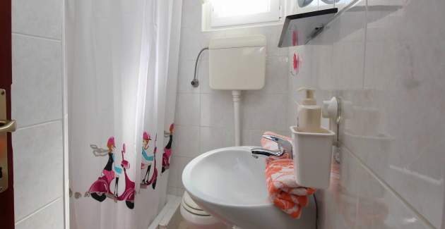 Apartment Dragica A2 – Sea View and Balcony