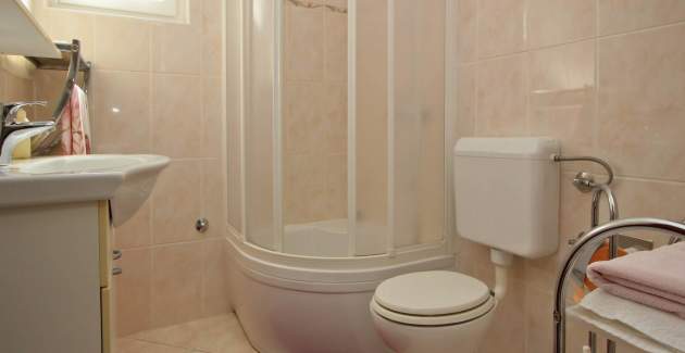 Apartment Dragica A4 – Sea View and Balcony