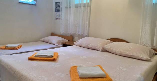 Apartment Gordana – 270 m from the Sea