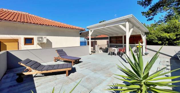 Apartment Gorisek 2 – Seafront, Sea View