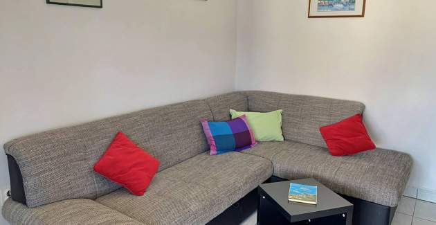 Apartment Horvat 2 – Sea View