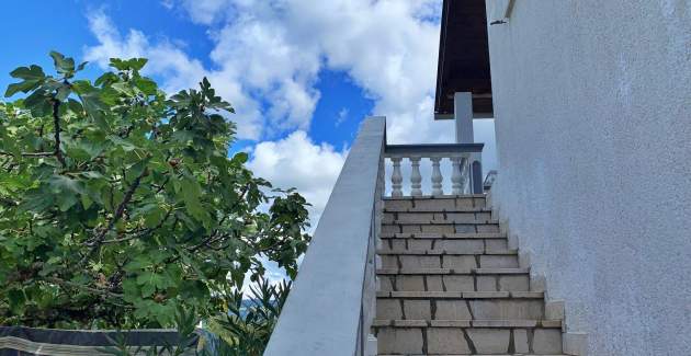 Apartment Horvat 2 – Sea View