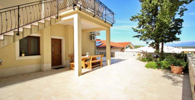 Apartman Ivanka A4 – 180 m od mora