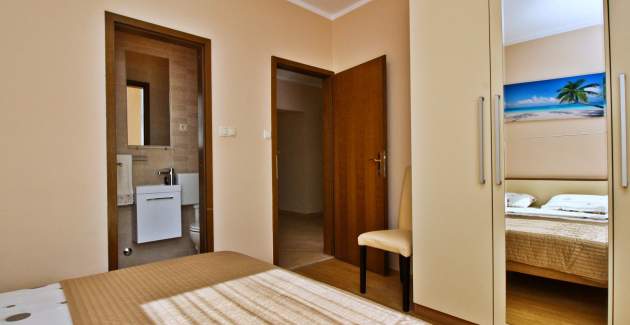 Apartment Ivanka A6 – Balcony and Sea View