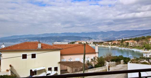 Apartment Ivo 1 – Sea View and Balcony