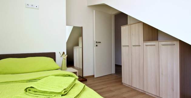 Apartment Ivo 2 – Sea View, Near Beach