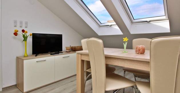 Apartment Ivo 3 – Attic, Near the Beach