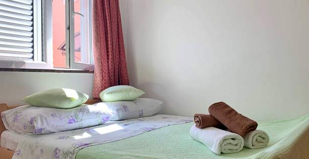 Apartment Koraljka 1 – Sea View