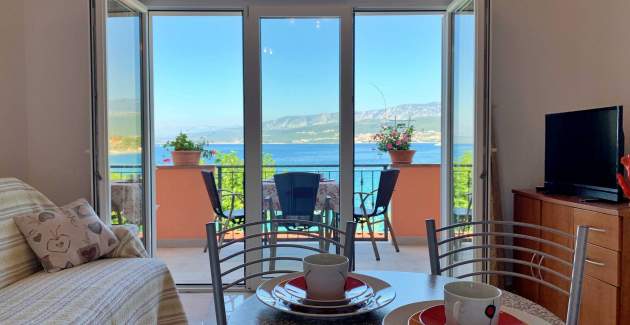 Apartment Koraljka 2 – Sea View
