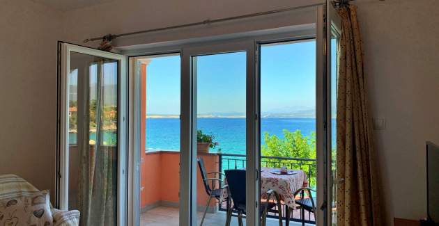 Apartment Koraljka 2 – Sea View
