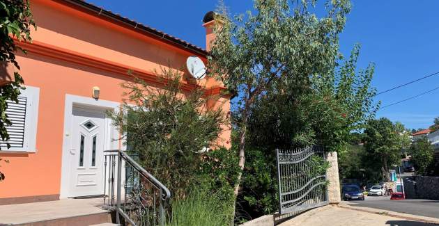 Apartment Koraljka 2 – Sea View