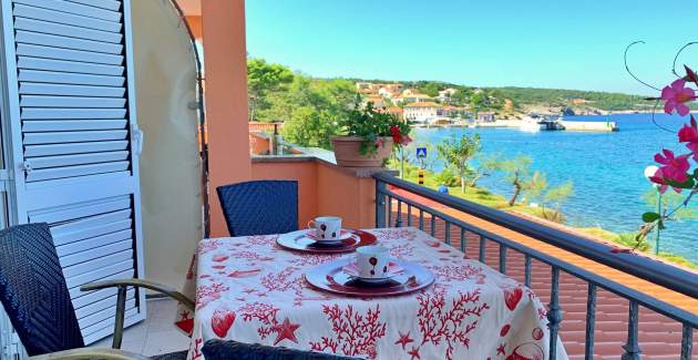 Apartment Koraljka 2 – Sea View