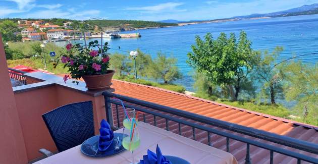 Apartment Koraljka 3 – Sea View