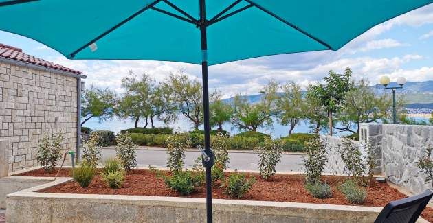 Seafront Studio Apartment Kristijan More