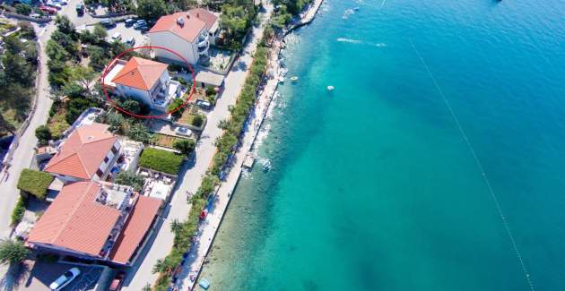 Seafront Studio Apartment Kristijan More