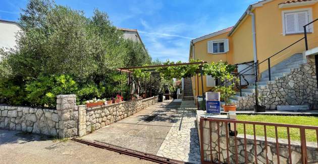 Apartment Mara A4 – Terrace and Garden View