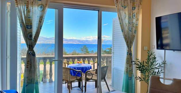 Apartman Neptun 3 – 20 m od mora