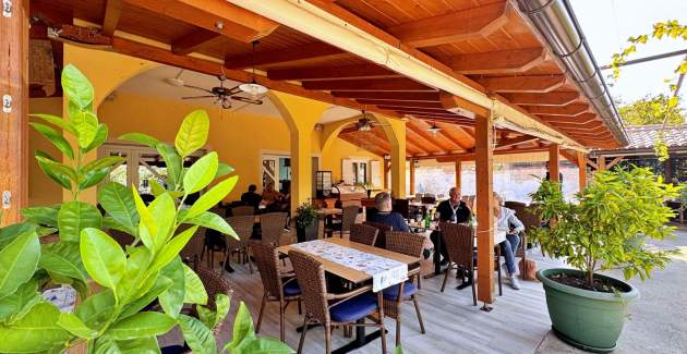 Apartman Neptun 3 – 20 m od mora