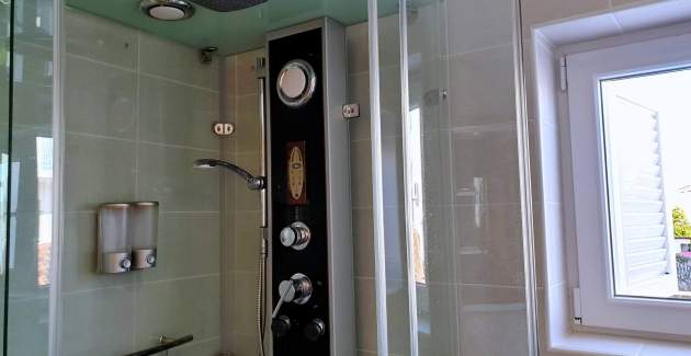 Apartment Nevenka 1 – Sea View, 70 m from Sea