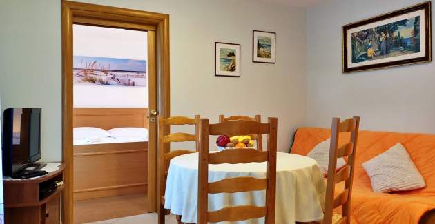 Apartment Nevenka 2 – 70 m from the Sea