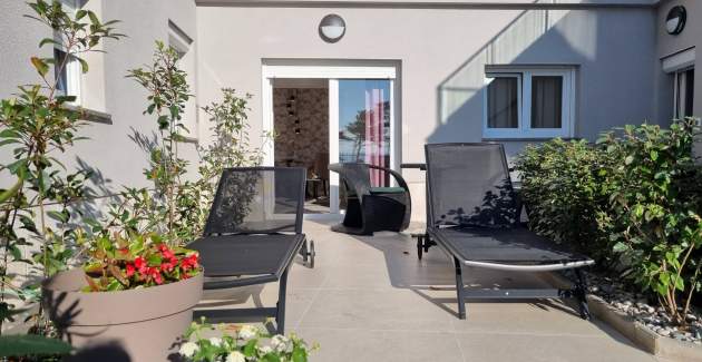 Apartment Punta Silo B3 – Pool and Sea View