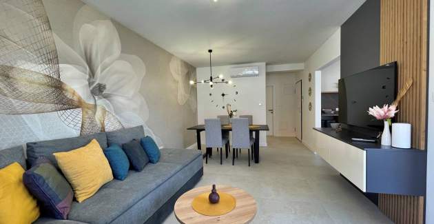 Apartment Punta Silo A10 – Pool and Sea View