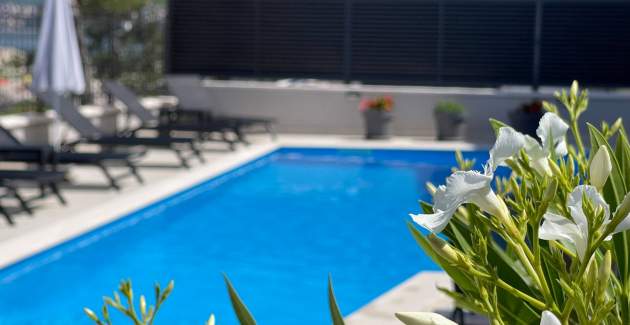 Apartment Punta Silo A10 – Pool and Sea View