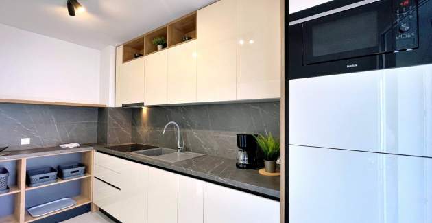 Apartment Punta Silo A10 – Pool and Sea View