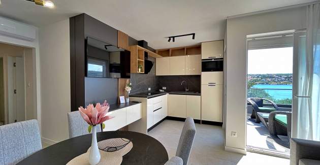 Apartment Punta Silo A9 – Pool and Sea View