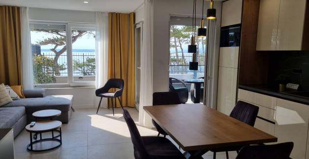 Apartment Punta Silo A1 – Pool and Sea View